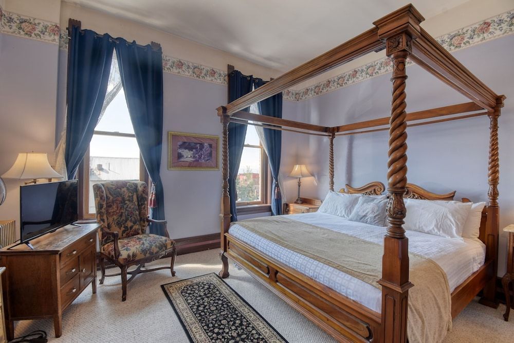 Delaware Hotel 2