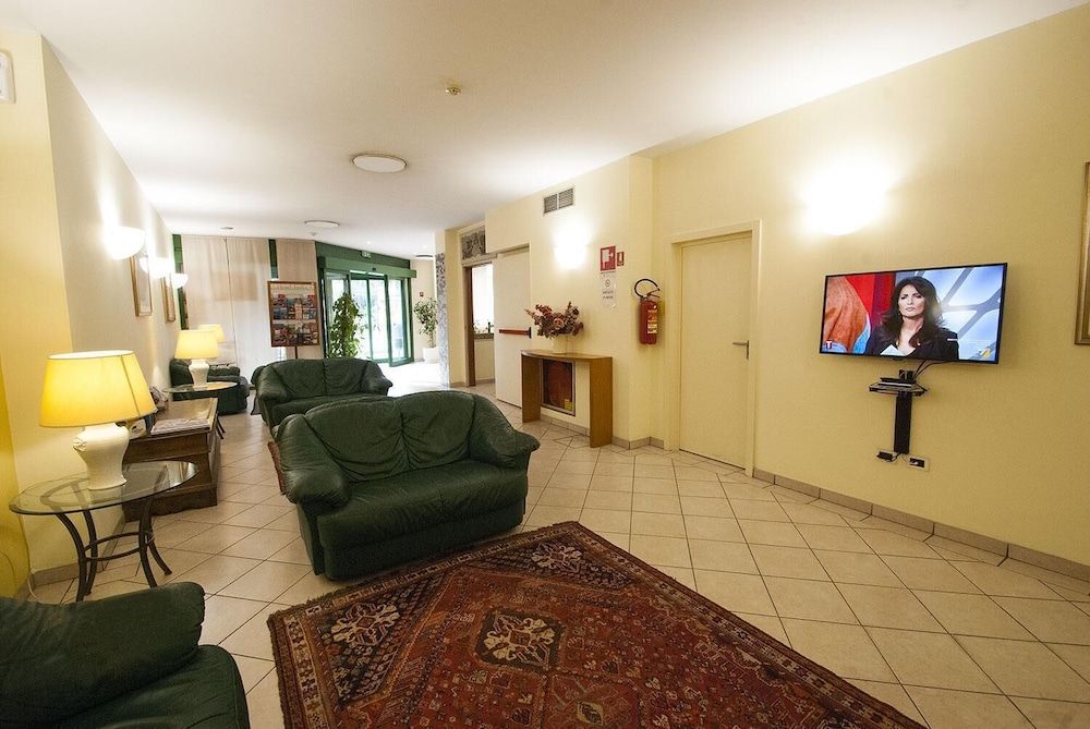 Hotel Italia 2