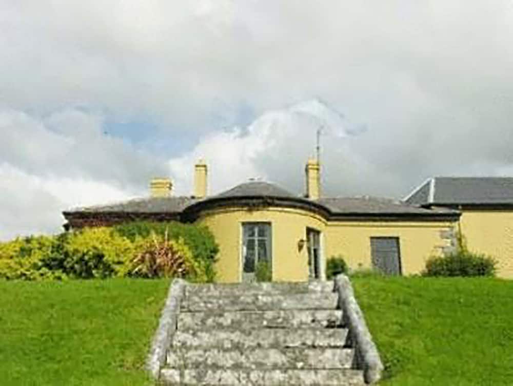 Ballinalacken Castle Country House Hotel 1