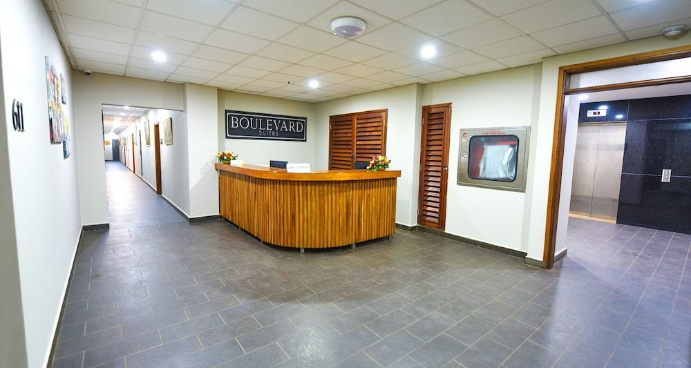 Boulevard Suites 2