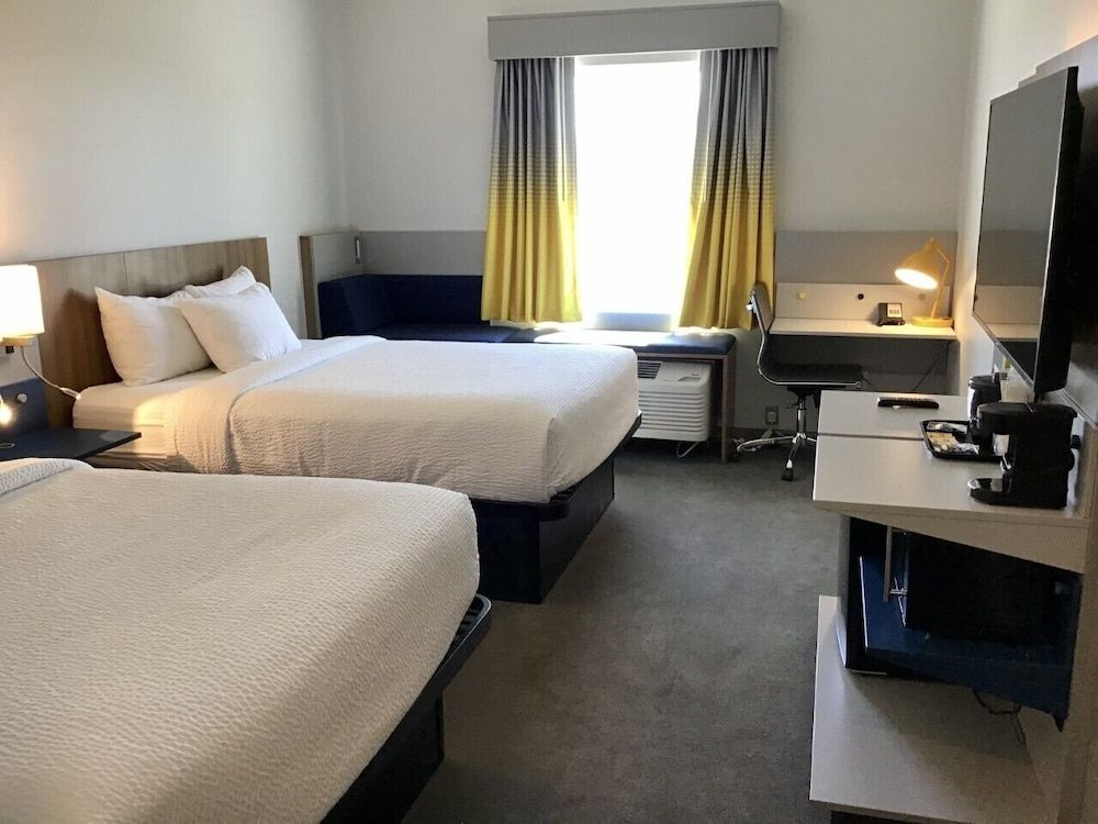 Holiday Inn Express & Suites George - Quincy South by IHG 2