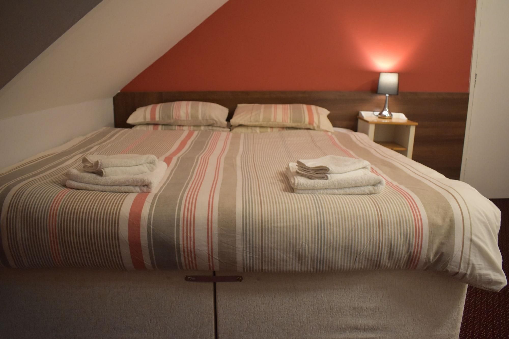 Swandown Hotel 2