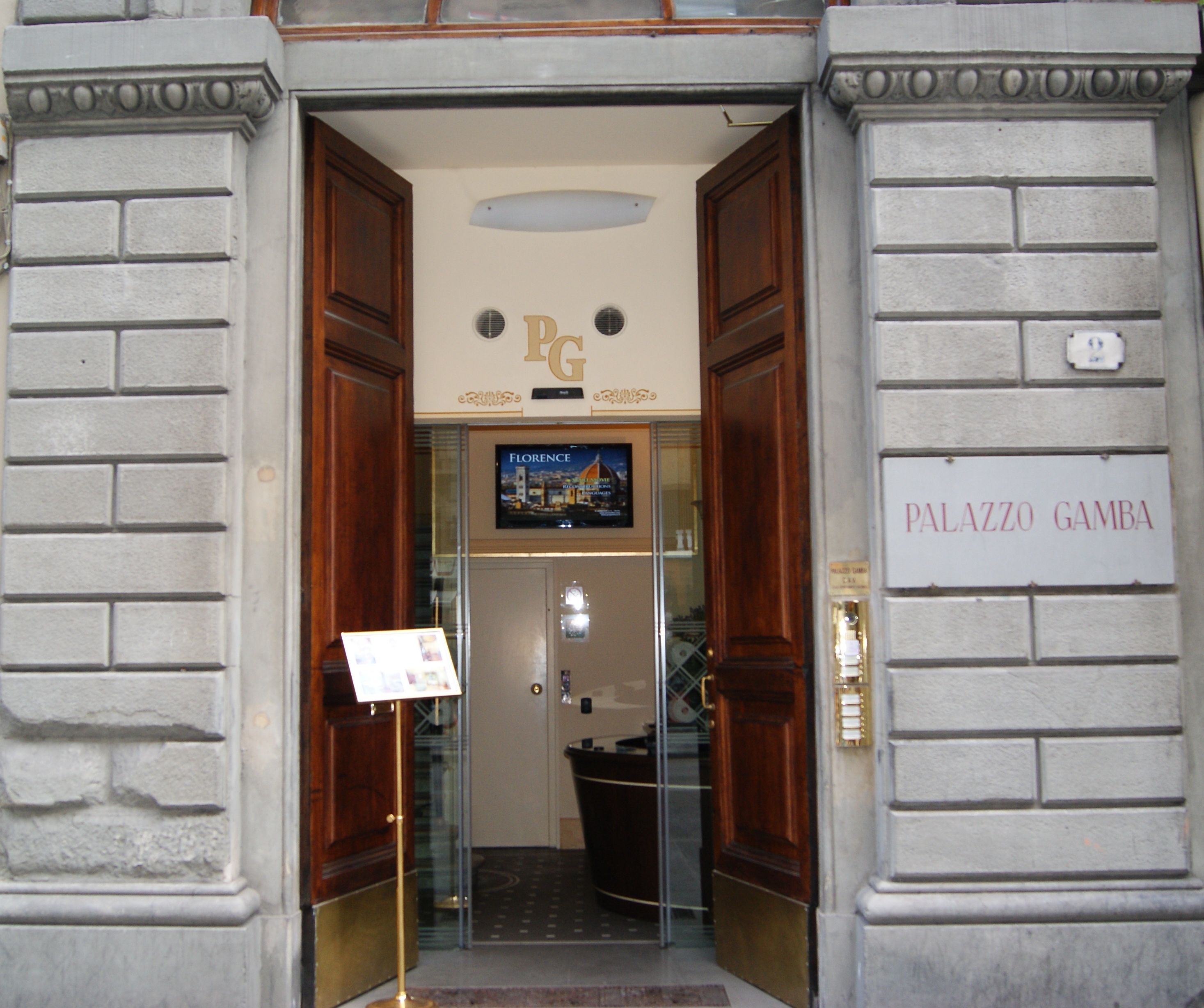 Palazzo Gamba Apartments al Duomo 1