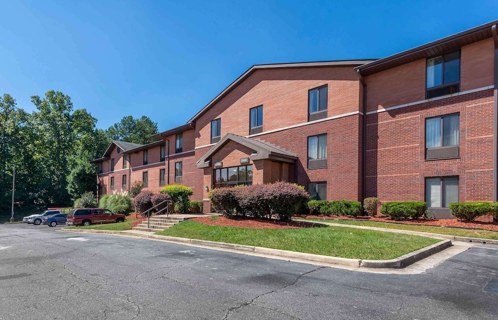Suburban Studios Macon North 1