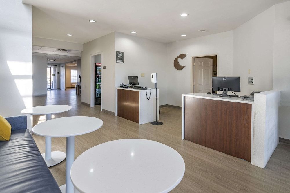 Comfort Inn & Suites Shelbyville 2