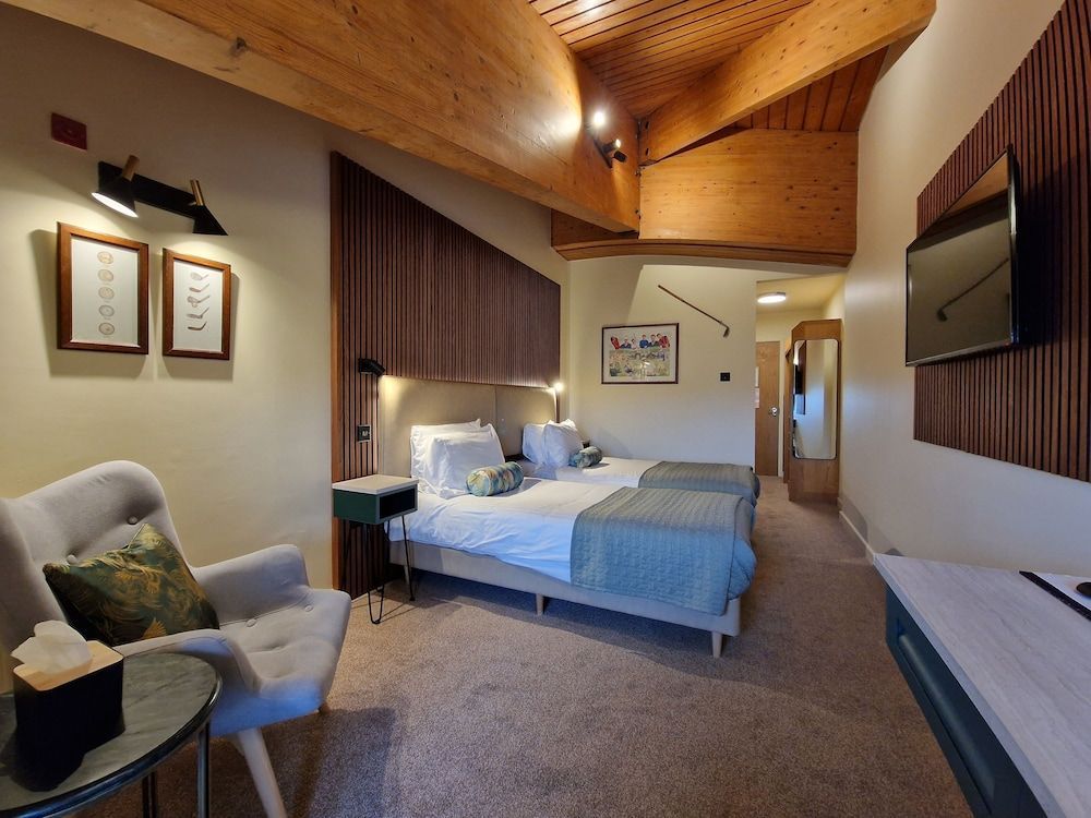 The Dorset Resort 1