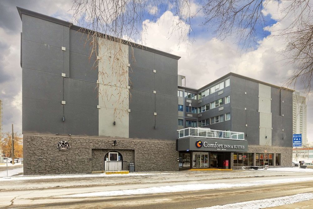 Comfort Inn & Suites Edmonton Downtown 1