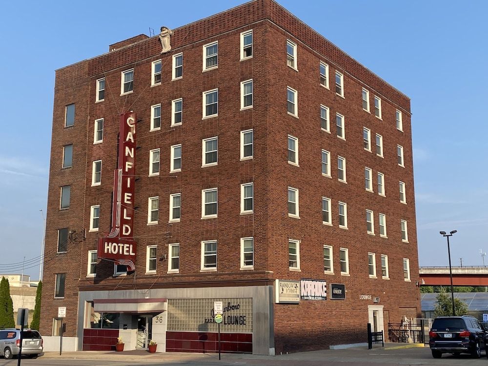 Canfield Hotel 1