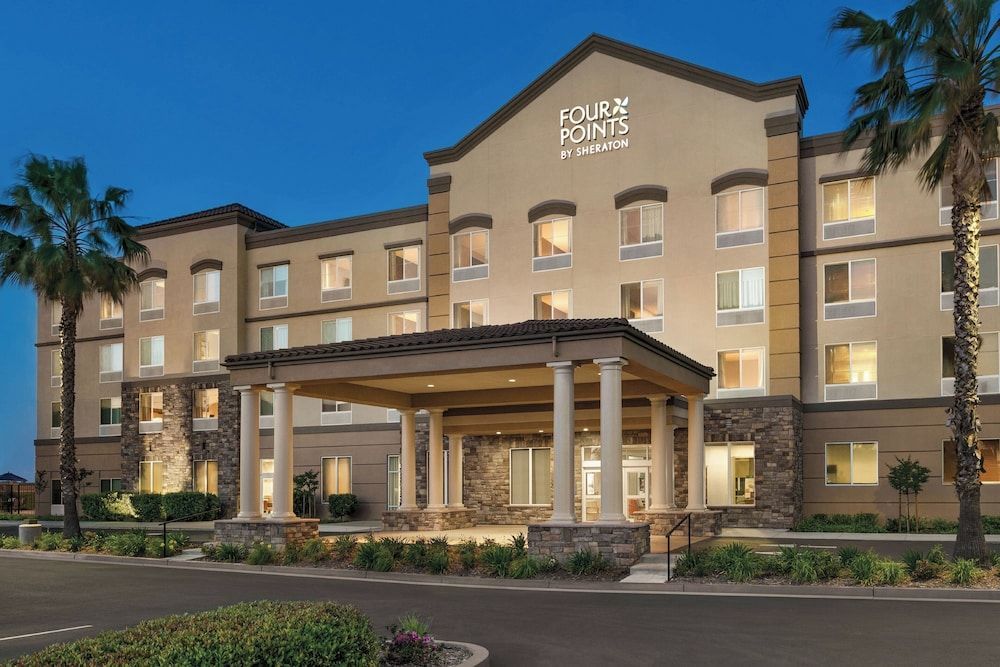 Four Points by Sheraton Sacramento International Airport 1