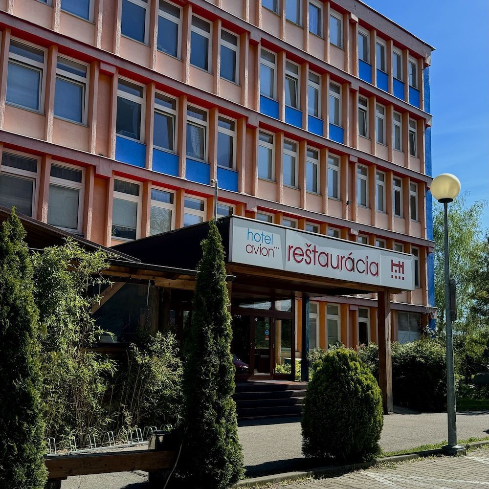 Hotel Avion 1