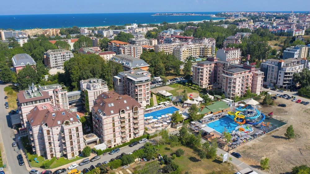 Tarsis Club Hotel & Aquapark - All inclusive 1