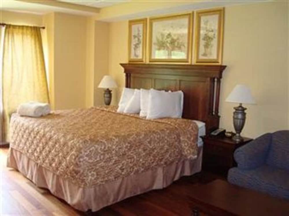 Ocean Inn & Suites 2
