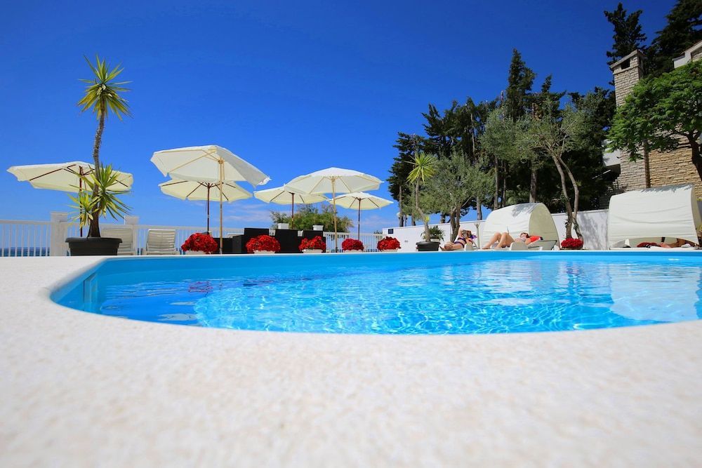 Villa Triana-Adults Only 1