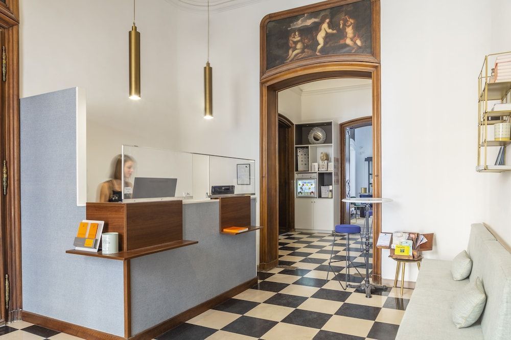 Appart'hôtel & Suites by Maison Montgrand - Vieux Port 2