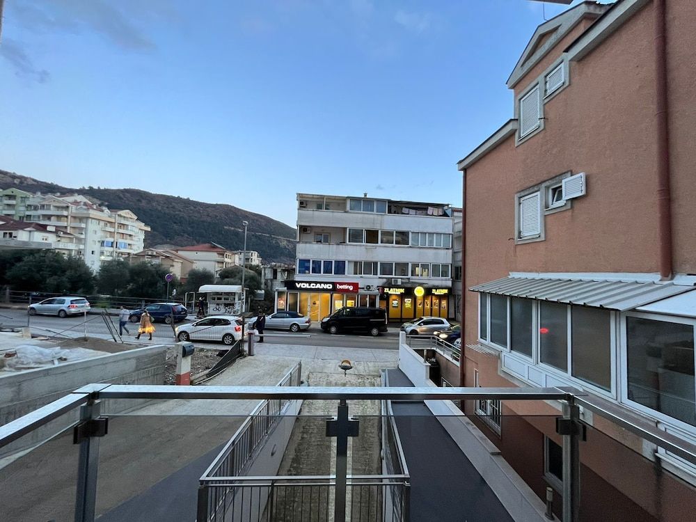 Pearl Apartments 1