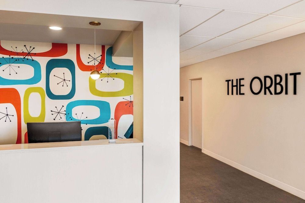 The Orbit Hotel, Trademark Collection by Wyndham 2