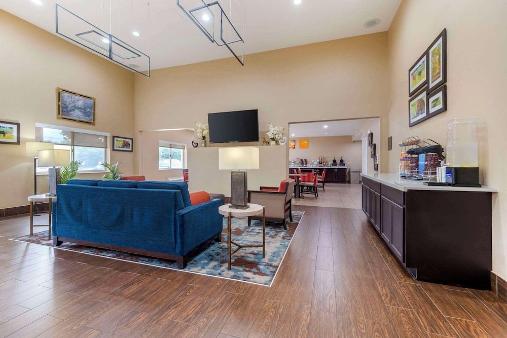 Comfort Suites Keeneland 2