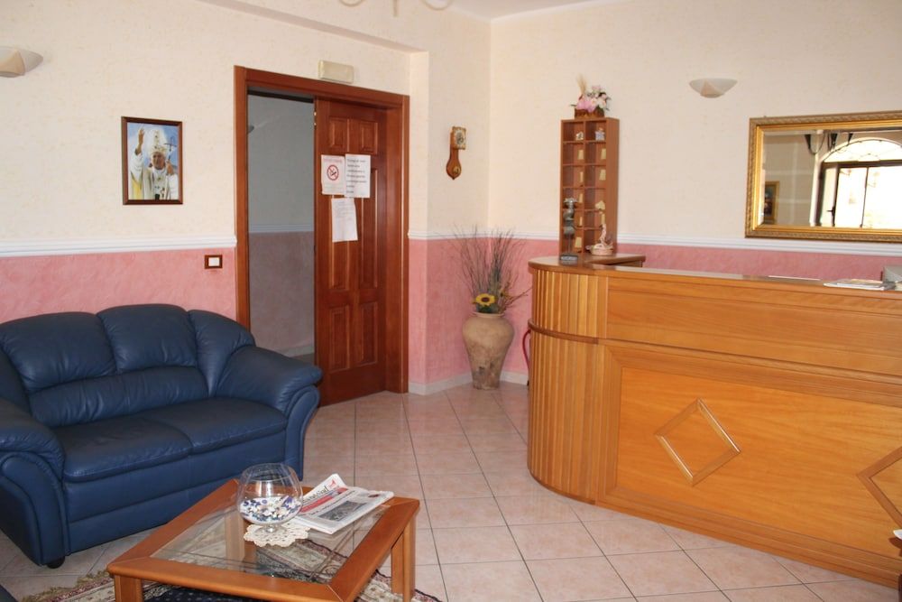 Hotel Ristorante L'Avvenire 2