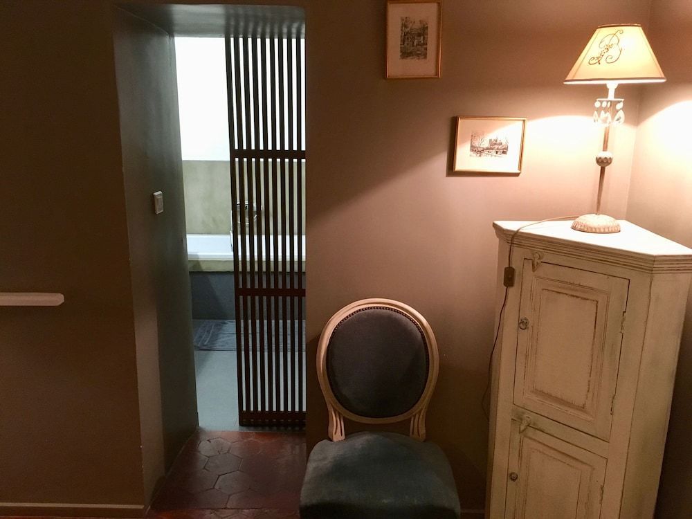 B&B Maison d'Hôtes - Château de Jouques 2