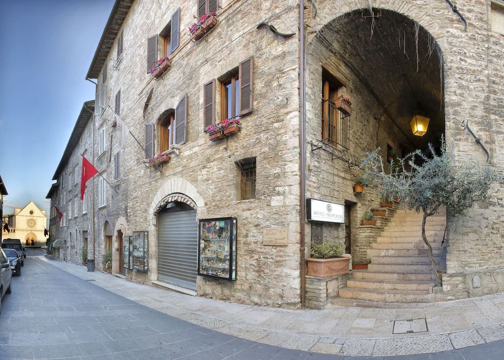 Hotel Properzio 1
