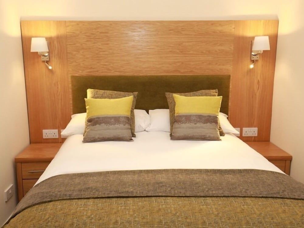 The Famous Star Hotel Moffat 2