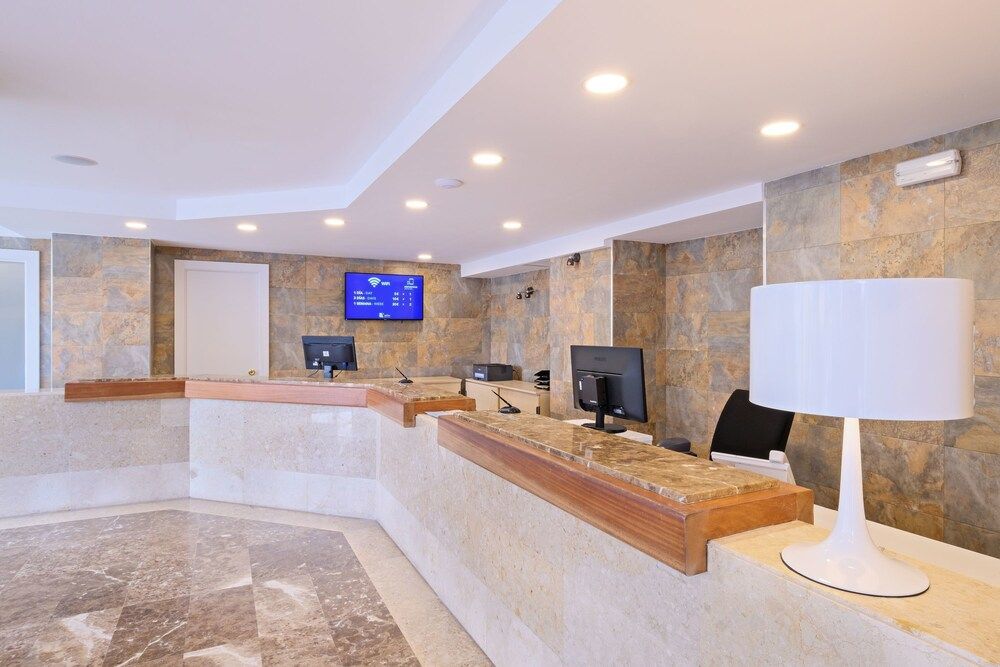 Azuline Hotel Palmanova Garden 2
