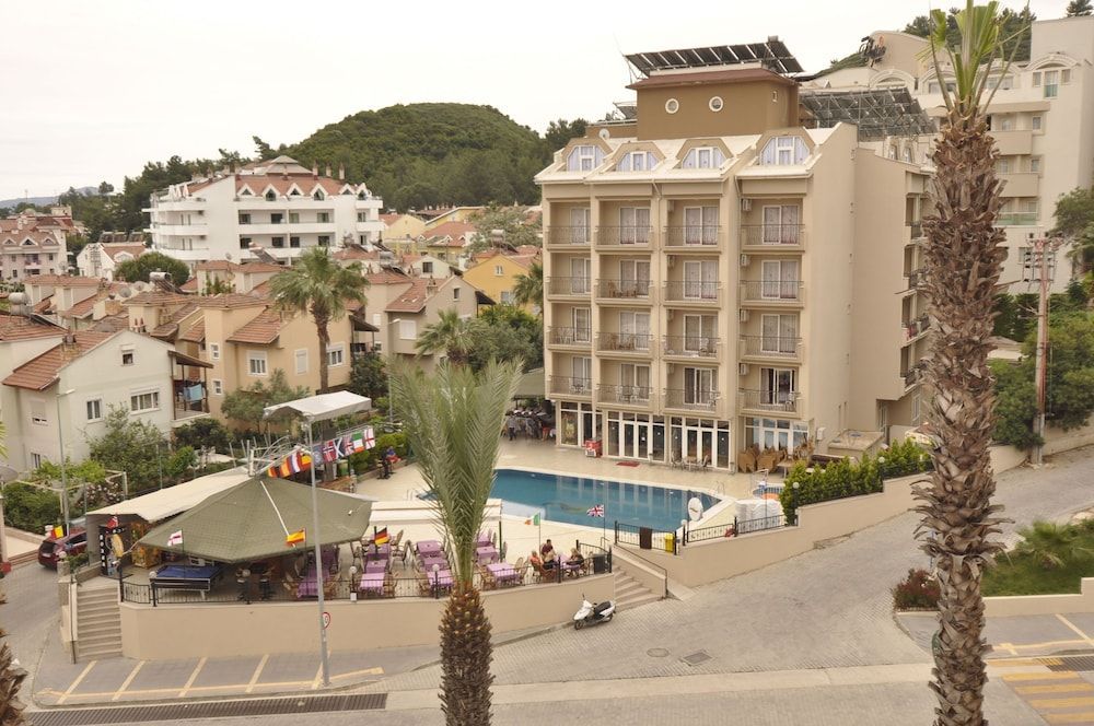 Club Dorado 1