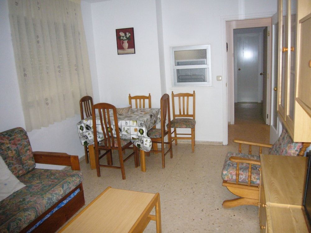 Oce3 2A in Benidorm With 2 Bedrooms and 1 Bathrooms 1