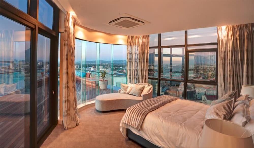 Ocean View Penthouse 2