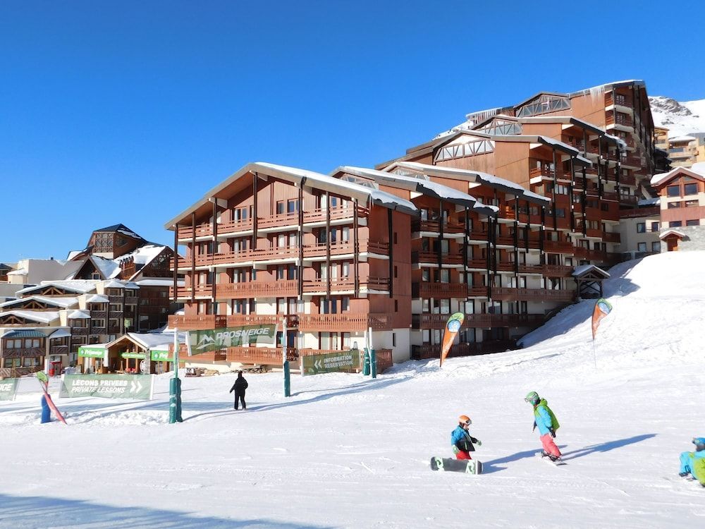 Le Cheval Blanc - Village Montana 1