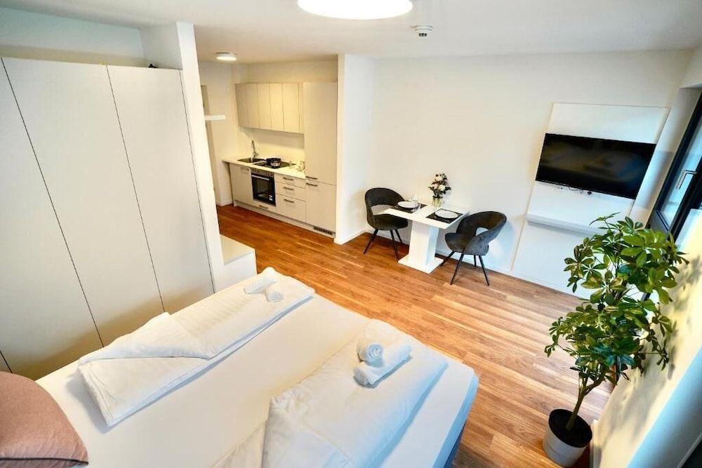 DM & S Apartment 2