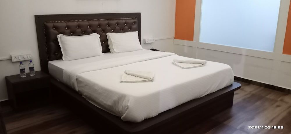 Sunset & Waves Resort, Mandrem Beach 2