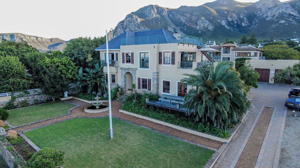 Lavender Manor Guest Lodge 1