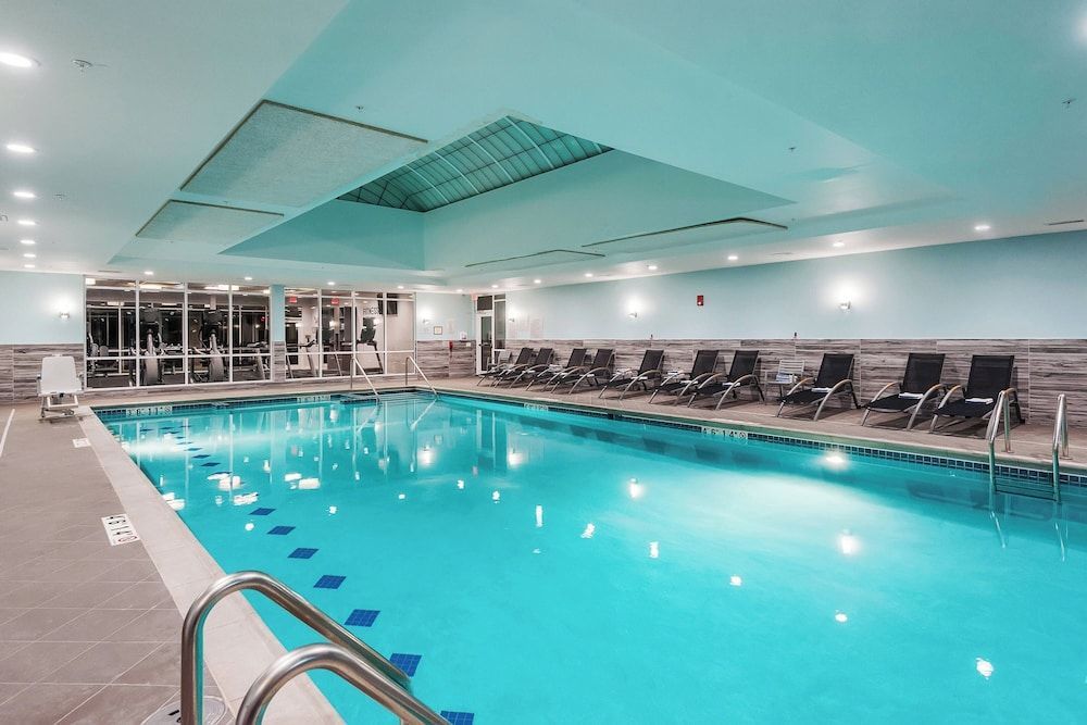 Fairfield Inn & Suites by Marriott Chicago Schaumburg 1