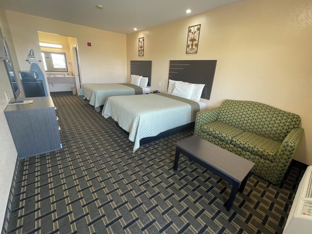 Homegate Inn & Suites West Memphis 1