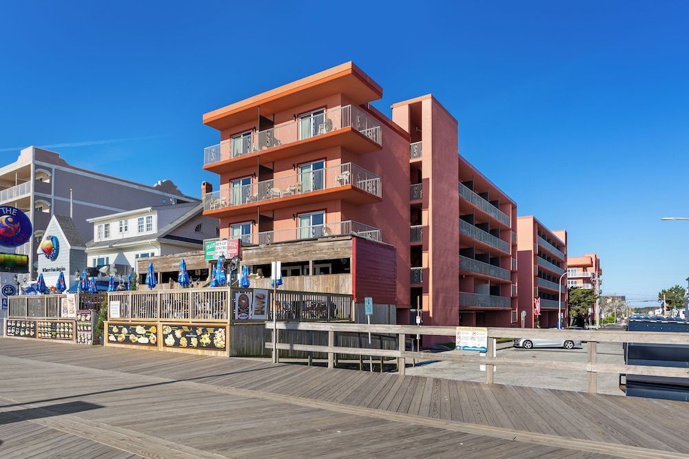 Americana Motor Inn on Boardwalk 1