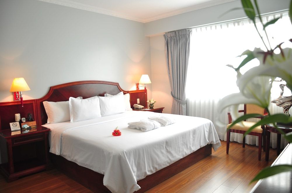 Kingdom Hotel 1