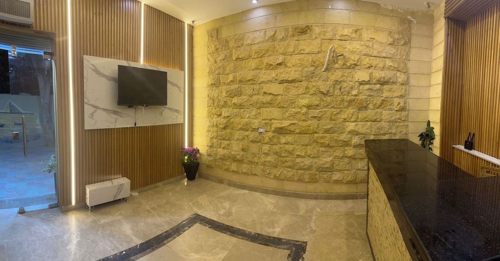 Storm pyramids INN 2