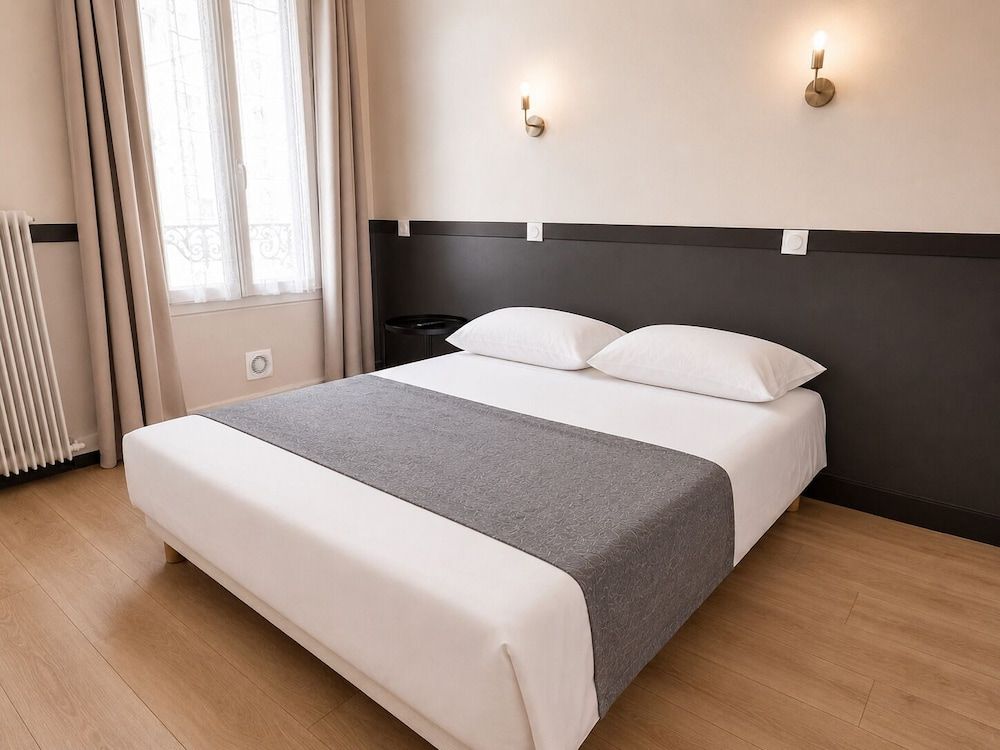 Hôtel des Bains 24h 7j Paris centre à 10 min 1