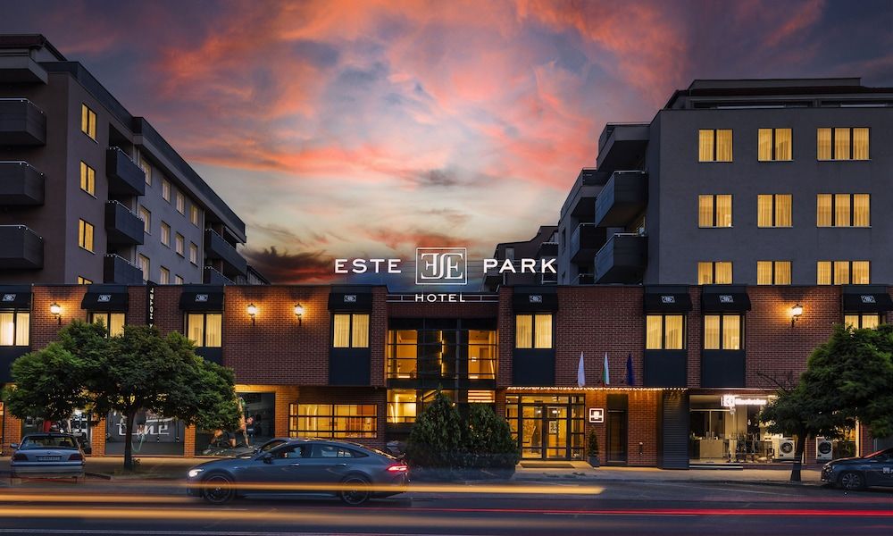 -- ESTE PARK HOTEL -- part of Urban Chic Luxury Design Hotels - Parking & Compliments - next to Shopping & Dining Mall Plovdiv 1