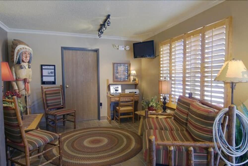 Covered Wagon Motel Lusk WY 1