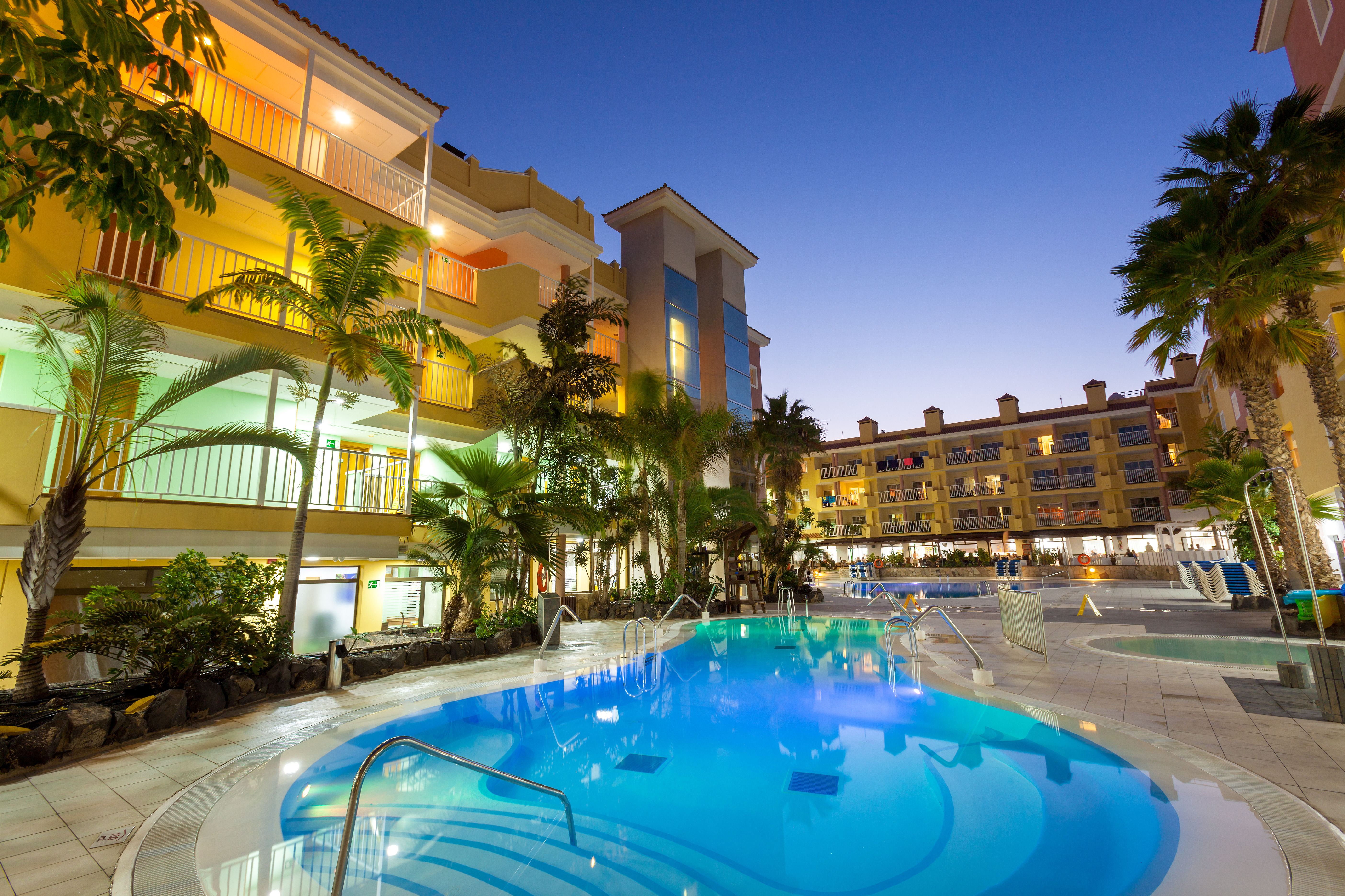 Hotel Chatur Costa Caleta 1