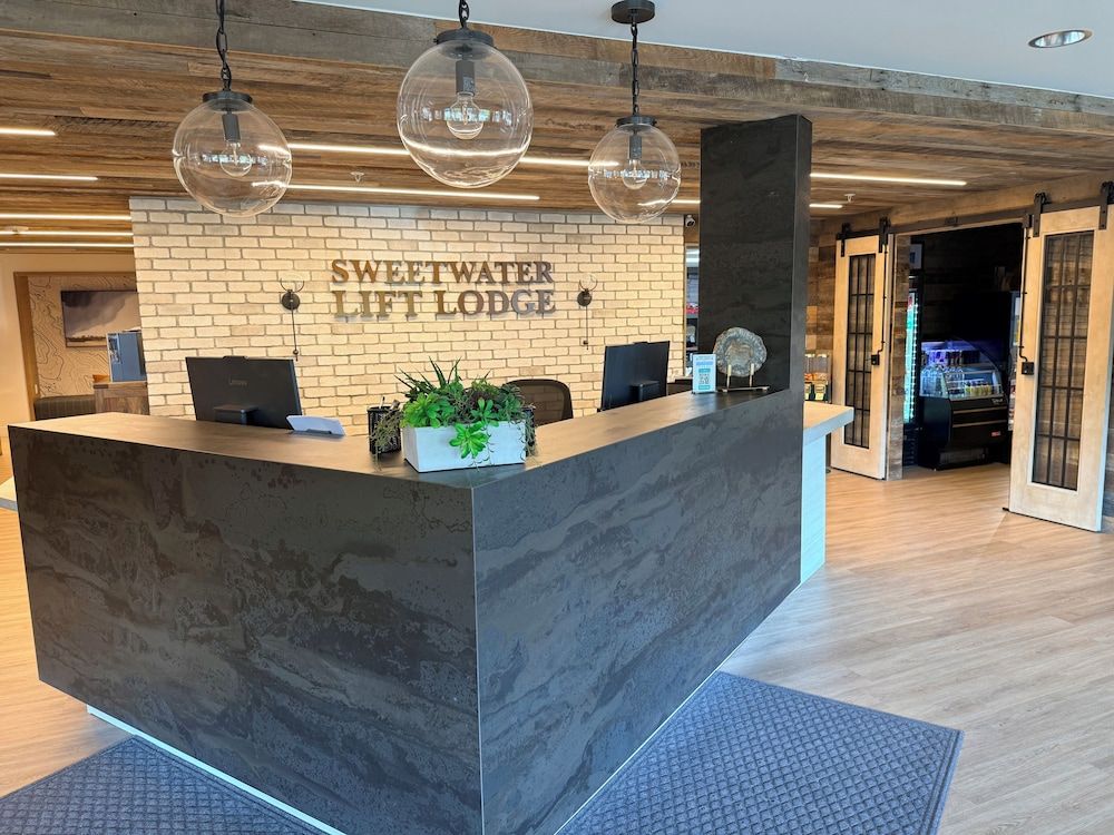 Sweetwater Lift Lodge 2