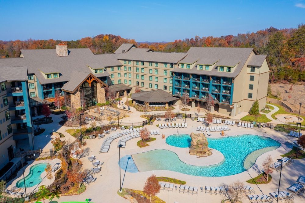 Dollywood's HeartSong Lodge & Resort 1
