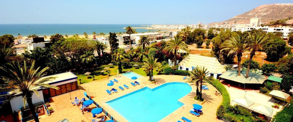 Oasis Hotel & Spa 1