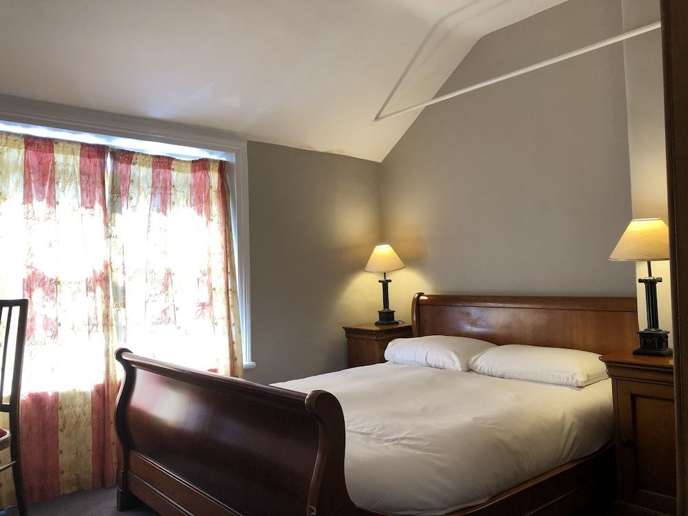 Harveys Guest House 2