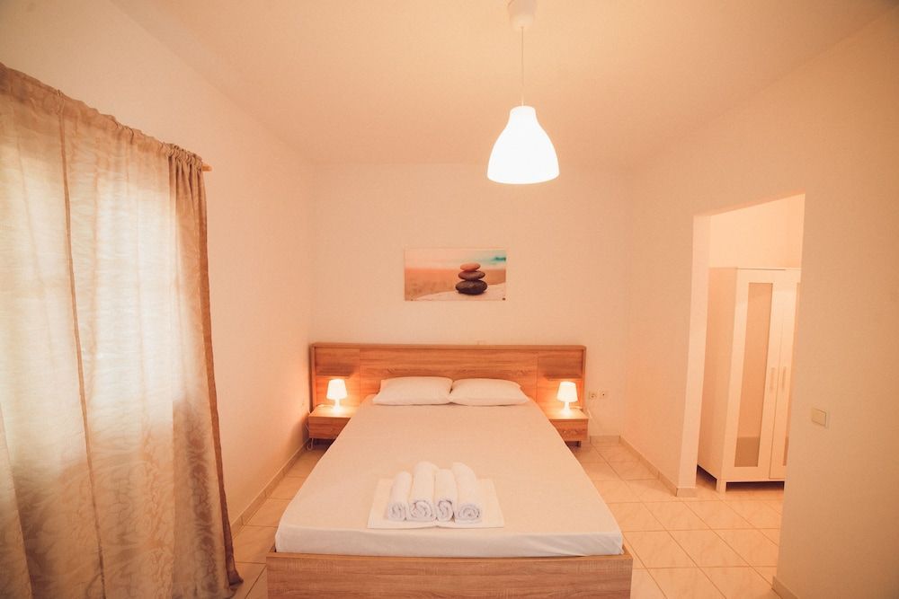 Nerina Studios Agios Nikitas 2