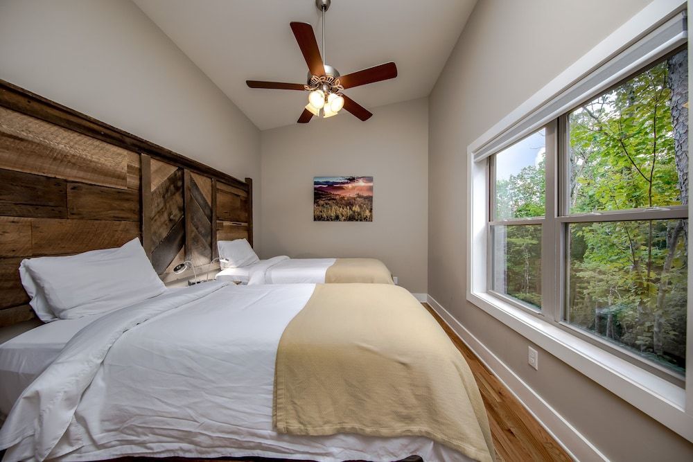 Pilot Cove Forest Lodging 2