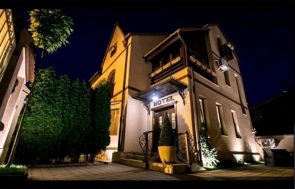 Noblesse Boutique Resort 1