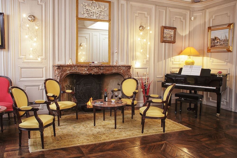 Hotel D'haussonville 2